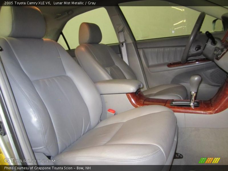 Lunar Mist Metallic / Gray 2005 Toyota Camry XLE V6