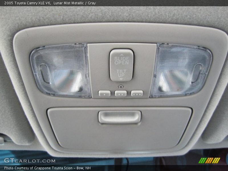 Lunar Mist Metallic / Gray 2005 Toyota Camry XLE V6