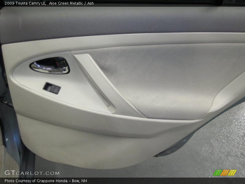 Aloe Green Metallic / Ash 2009 Toyota Camry LE
