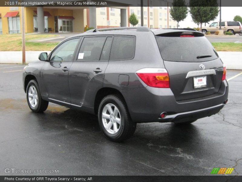Magnetic Gray Metallic / Ash 2010 Toyota Highlander V6