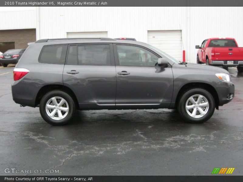 Magnetic Gray Metallic / Ash 2010 Toyota Highlander V6