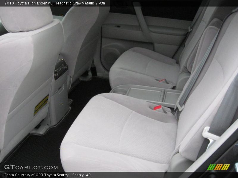 Magnetic Gray Metallic / Ash 2010 Toyota Highlander V6