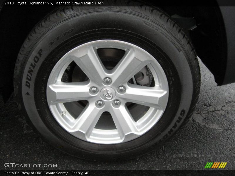 Magnetic Gray Metallic / Ash 2010 Toyota Highlander V6