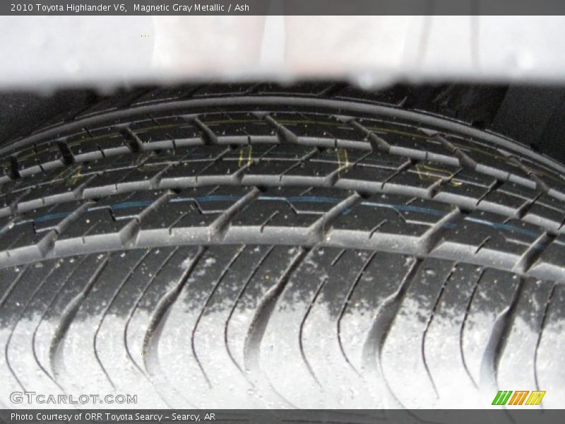 Magnetic Gray Metallic / Ash 2010 Toyota Highlander V6