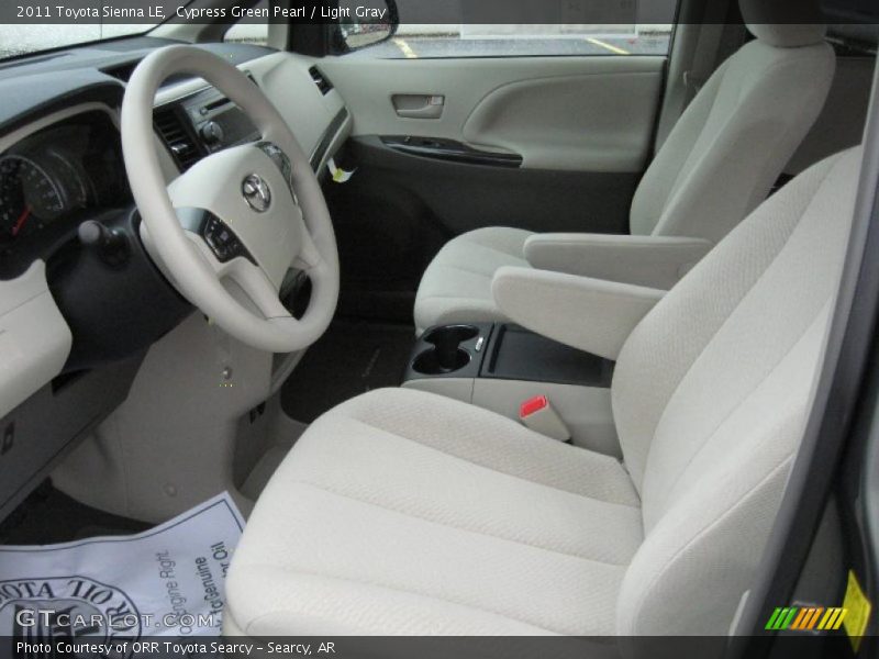 Cypress Green Pearl / Light Gray 2011 Toyota Sienna LE