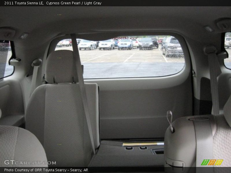 Cypress Green Pearl / Light Gray 2011 Toyota Sienna LE