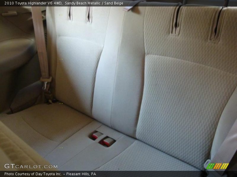 Sandy Beach Metallic / Sand Beige 2010 Toyota Highlander V6 4WD