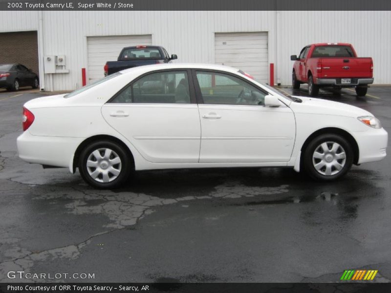 Super White / Stone 2002 Toyota Camry LE