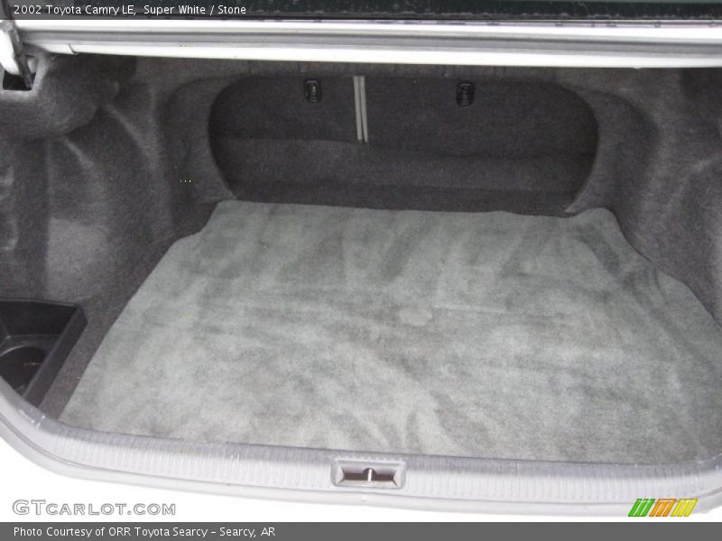 Super White / Stone 2002 Toyota Camry LE