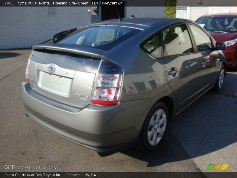 Tideland Gray Green Pearl / Ivory/Brown 2005 Toyota Prius Hybrid