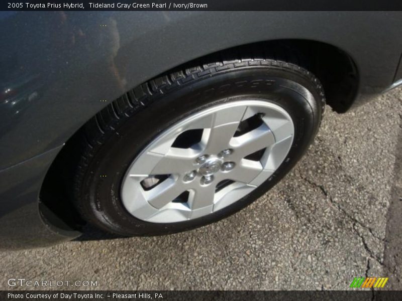 Tideland Gray Green Pearl / Ivory/Brown 2005 Toyota Prius Hybrid