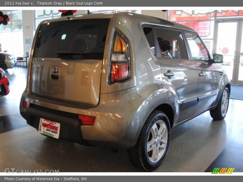 Titanium Gray / Black Soul Logo Cloth 2011 Kia Soul +