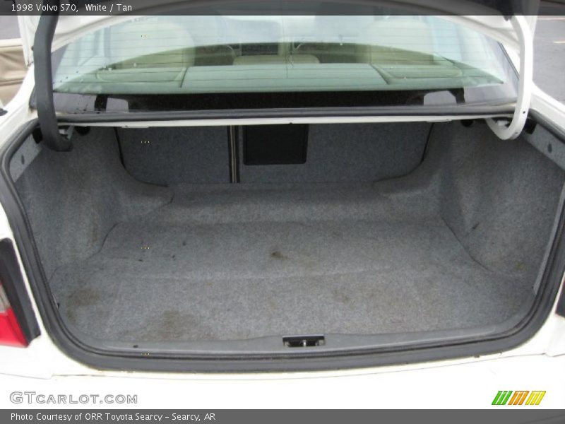White / Tan 1998 Volvo S70