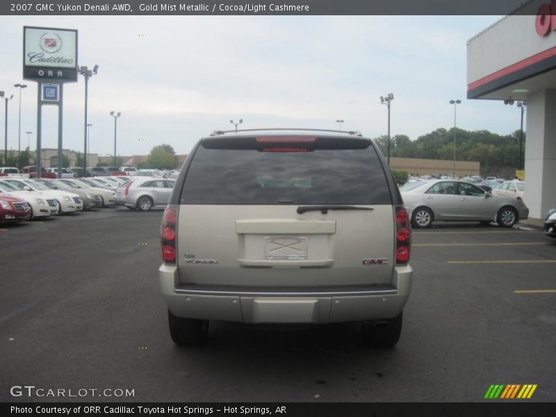 Gold Mist Metallic / Cocoa/Light Cashmere 2007 GMC Yukon Denali AWD