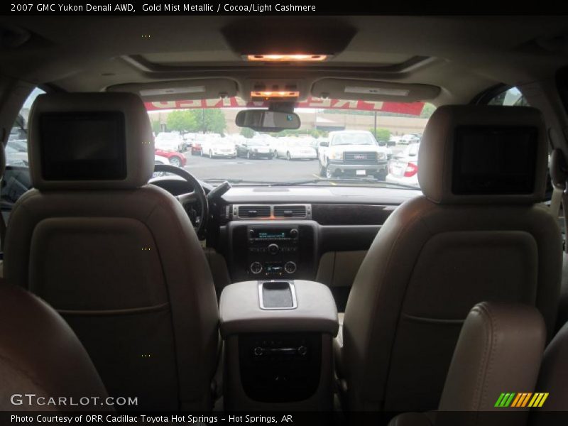 Gold Mist Metallic / Cocoa/Light Cashmere 2007 GMC Yukon Denali AWD
