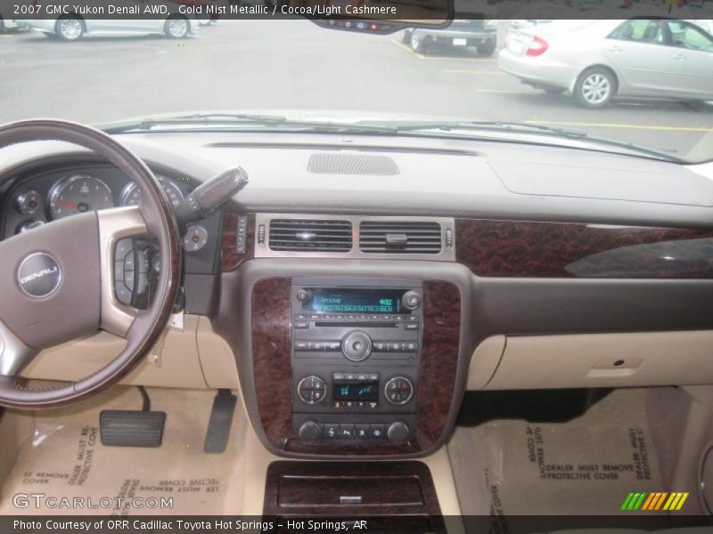 Gold Mist Metallic / Cocoa/Light Cashmere 2007 GMC Yukon Denali AWD