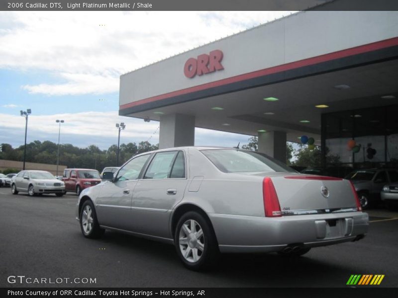 Light Platinum Metallic / Shale 2006 Cadillac DTS