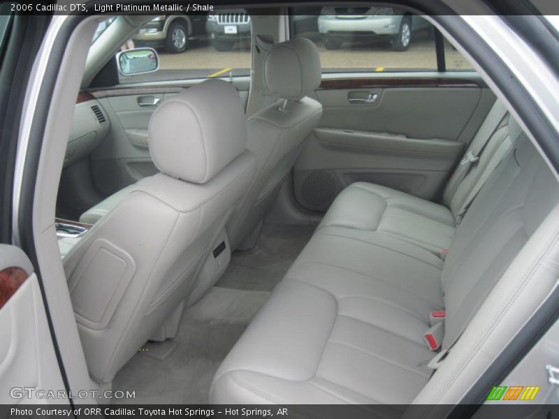 Light Platinum Metallic / Shale 2006 Cadillac DTS