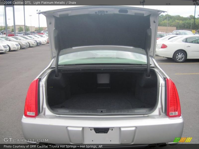 Light Platinum Metallic / Shale 2006 Cadillac DTS