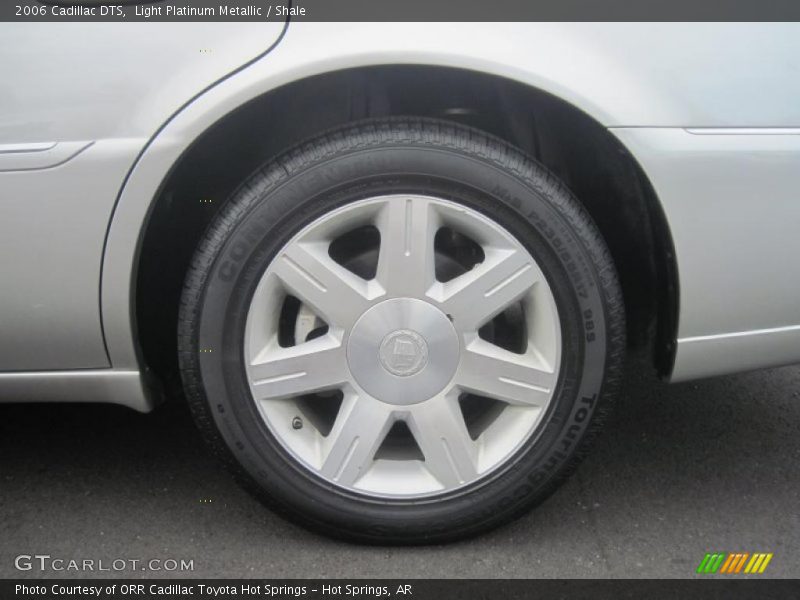 Light Platinum Metallic / Shale 2006 Cadillac DTS