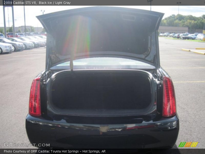 Black Ice / Light Gray 2009 Cadillac STS V8