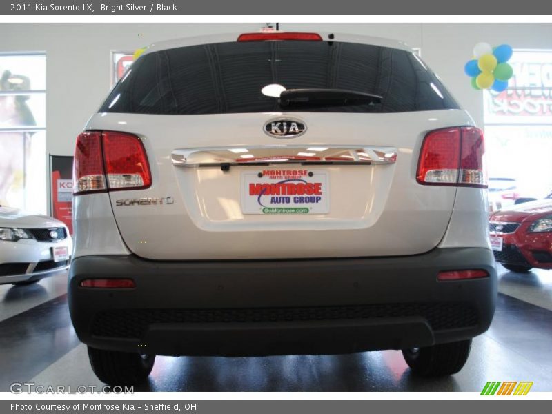 Bright Silver / Black 2011 Kia Sorento LX