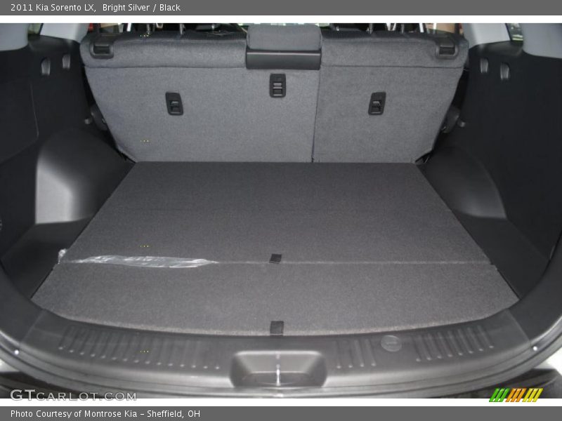 Bright Silver / Black 2011 Kia Sorento LX