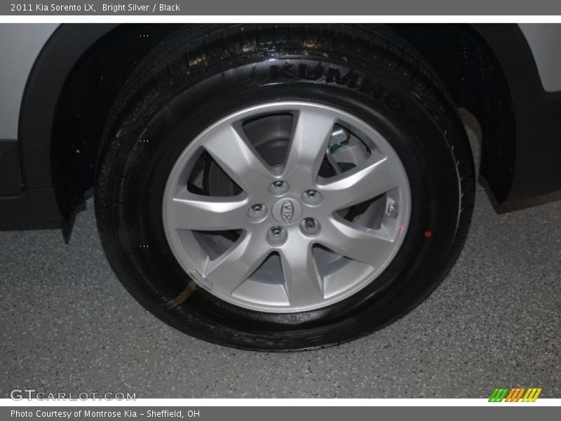 Bright Silver / Black 2011 Kia Sorento LX