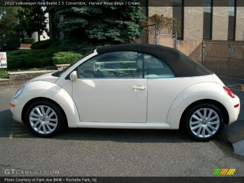 Harvest Moon Beige / Cream 2010 Volkswagen New Beetle 2.5 Convertible