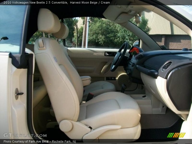 Harvest Moon Beige / Cream 2010 Volkswagen New Beetle 2.5 Convertible