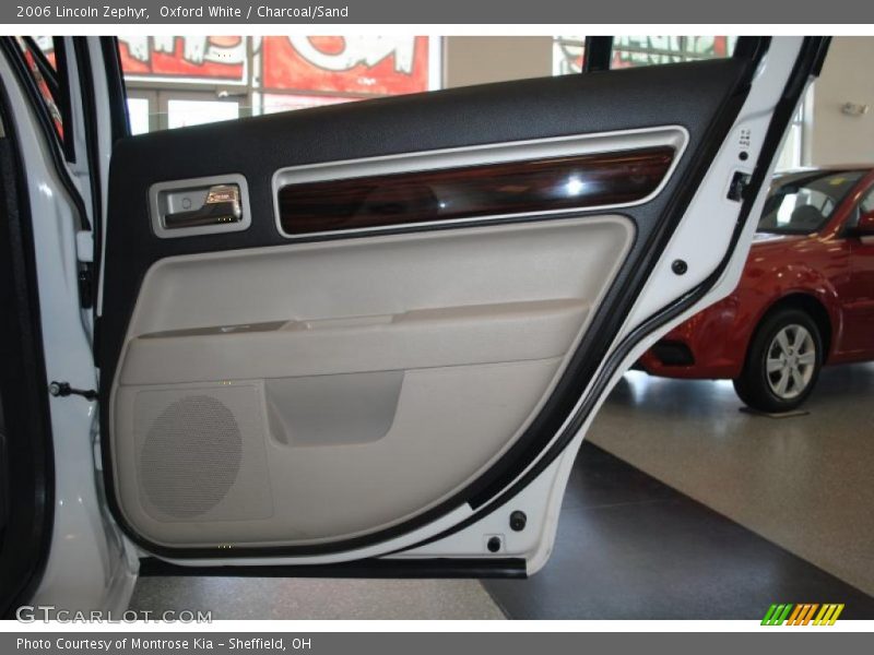 Oxford White / Charcoal/Sand 2006 Lincoln Zephyr
