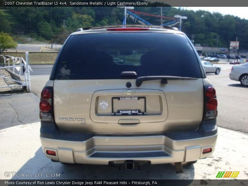 Sandstone Metallic / Light Cashmere/Ebony 2007 Chevrolet TrailBlazer LS 4x4