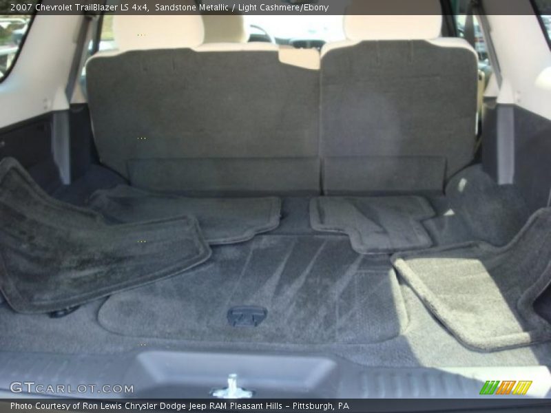 Sandstone Metallic / Light Cashmere/Ebony 2007 Chevrolet TrailBlazer LS 4x4