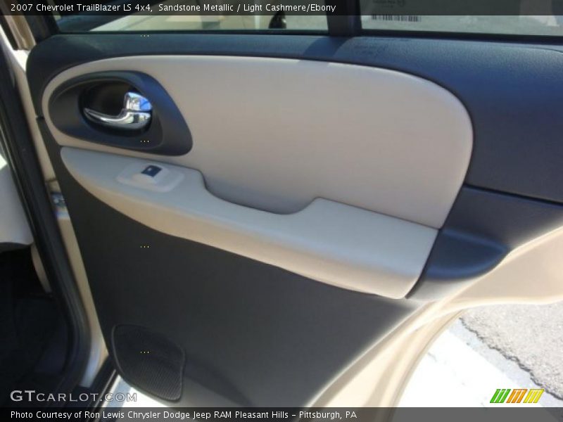 Sandstone Metallic / Light Cashmere/Ebony 2007 Chevrolet TrailBlazer LS 4x4