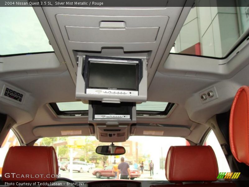 Silver Mist Metallic / Rouge 2004 Nissan Quest 3.5 SL