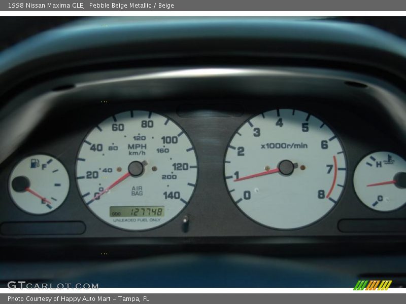 Pebble Beige Metallic / Beige 1998 Nissan Maxima GLE