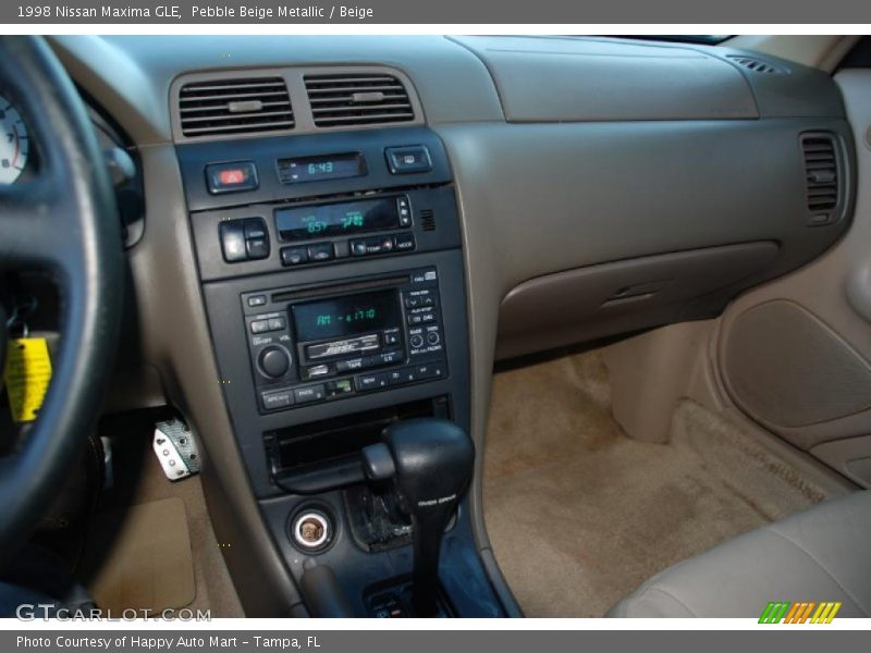 Pebble Beige Metallic / Beige 1998 Nissan Maxima GLE