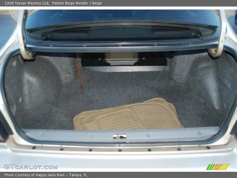 Pebble Beige Metallic / Beige 1998 Nissan Maxima GLE