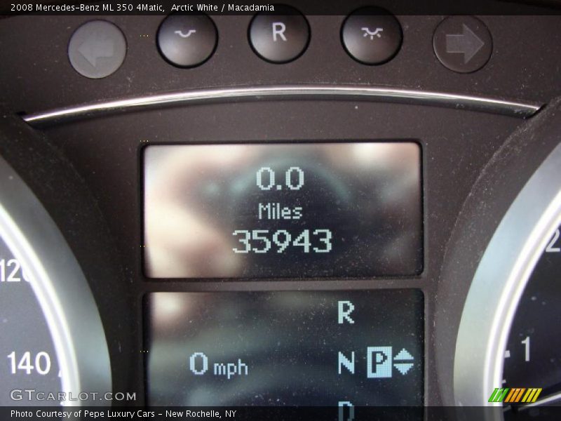Arctic White / Macadamia 2008 Mercedes-Benz ML 350 4Matic