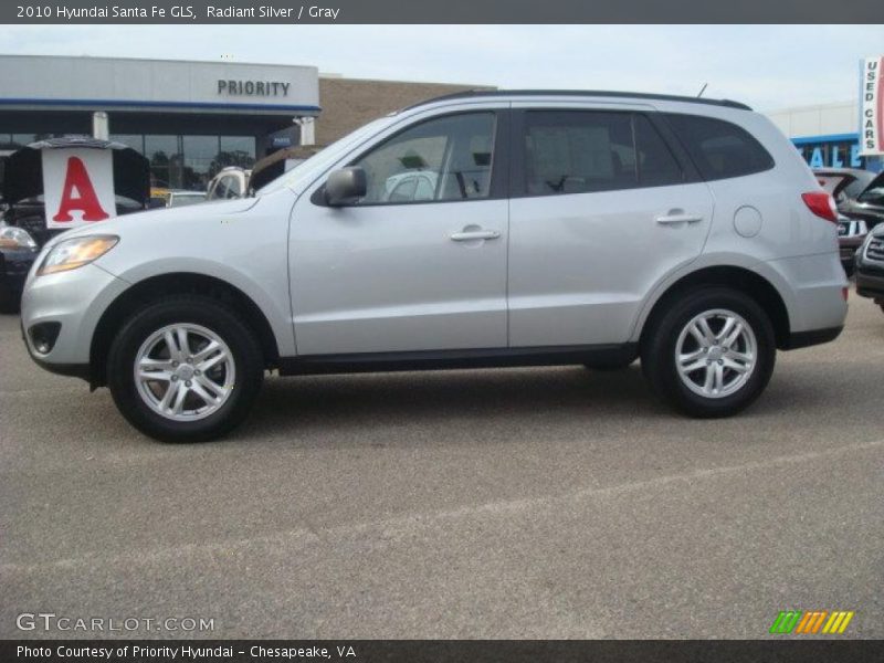 Radiant Silver / Gray 2010 Hyundai Santa Fe GLS