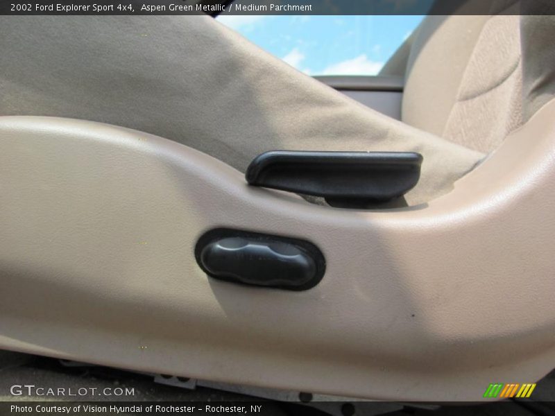 Aspen Green Metallic / Medium Parchment 2002 Ford Explorer Sport 4x4