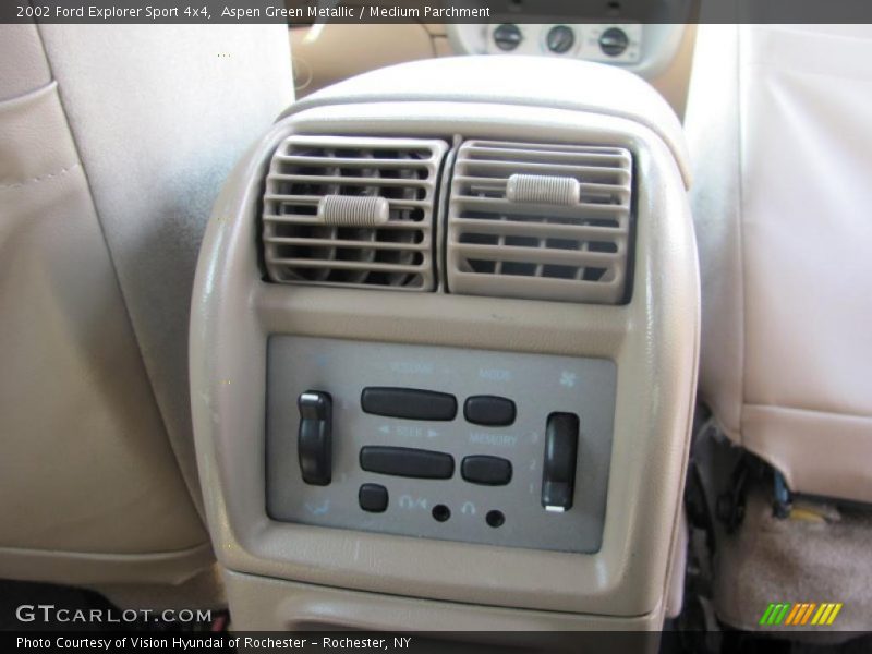 Aspen Green Metallic / Medium Parchment 2002 Ford Explorer Sport 4x4