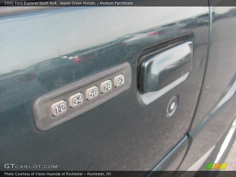 Aspen Green Metallic / Medium Parchment 2002 Ford Explorer Sport 4x4