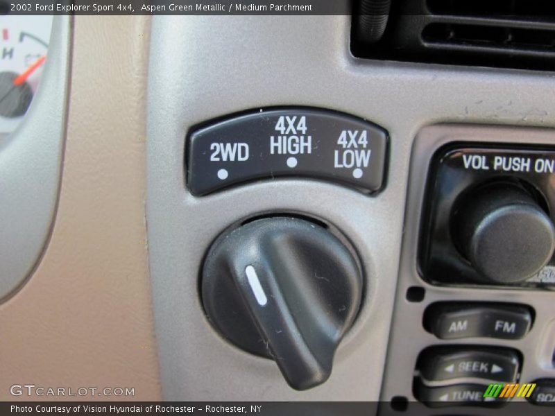 Aspen Green Metallic / Medium Parchment 2002 Ford Explorer Sport 4x4