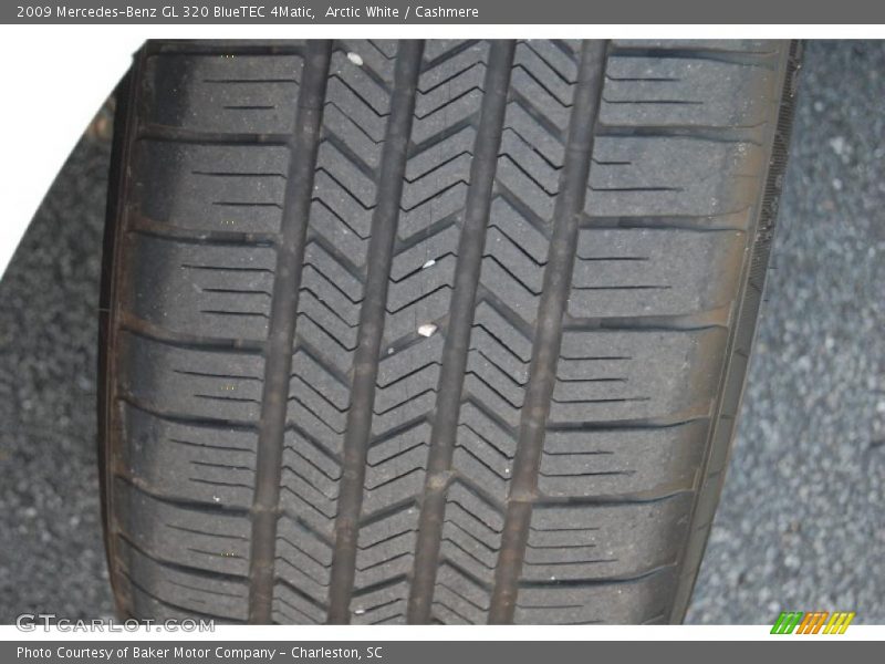 Arctic White / Cashmere 2009 Mercedes-Benz GL 320 BlueTEC 4Matic