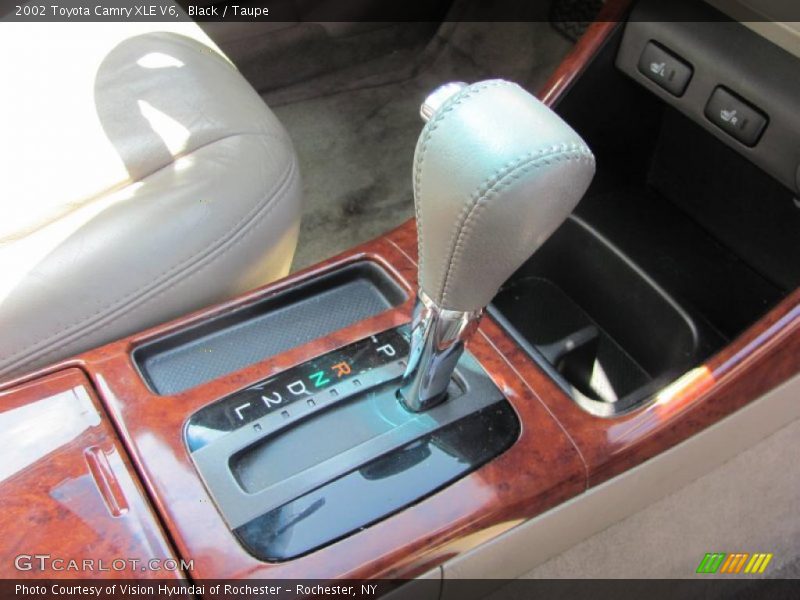 Black / Taupe 2002 Toyota Camry XLE V6