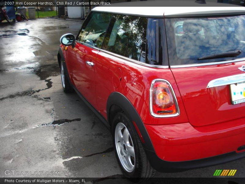 Chili Red / Carbon Black/Black 2007 Mini Cooper Hardtop
