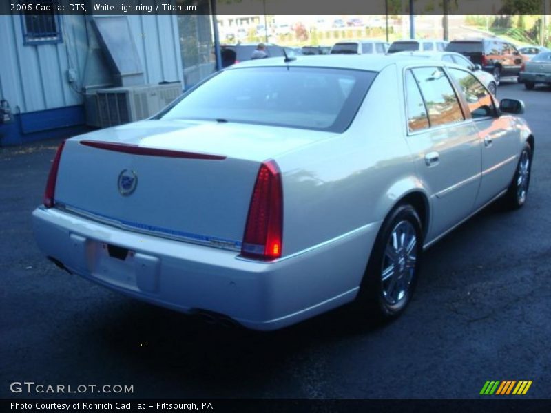 White Lightning / Titanium 2006 Cadillac DTS