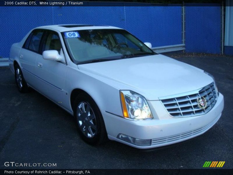 White Lightning / Titanium 2006 Cadillac DTS