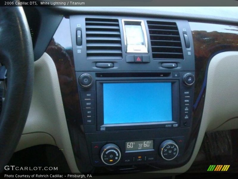 White Lightning / Titanium 2006 Cadillac DTS